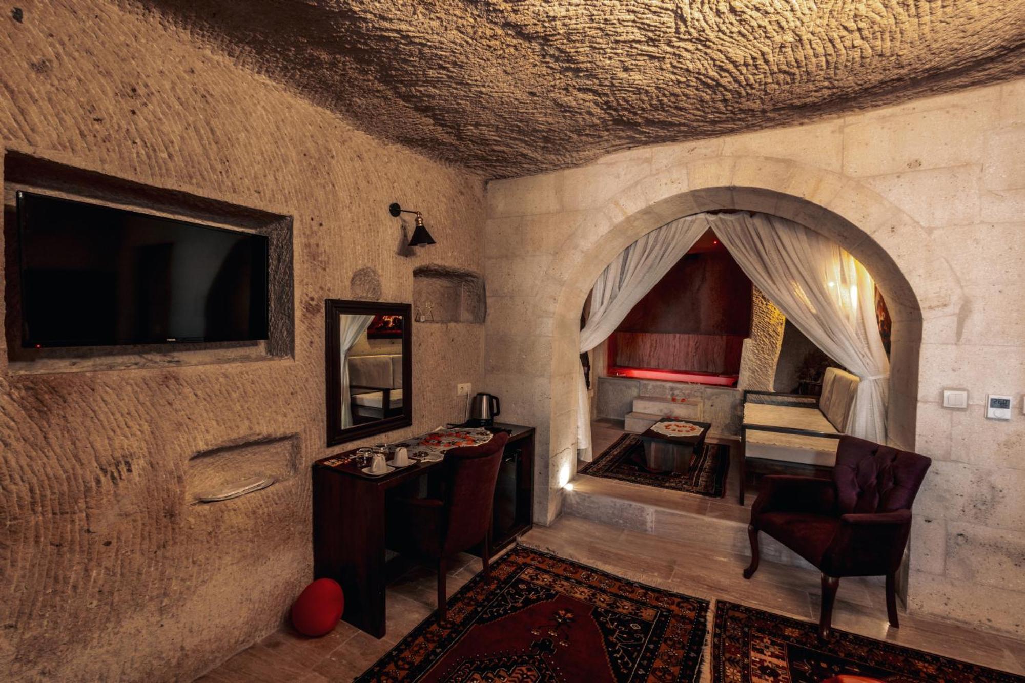 Tafana Cave & Stone Lodge 어굽 외부 사진