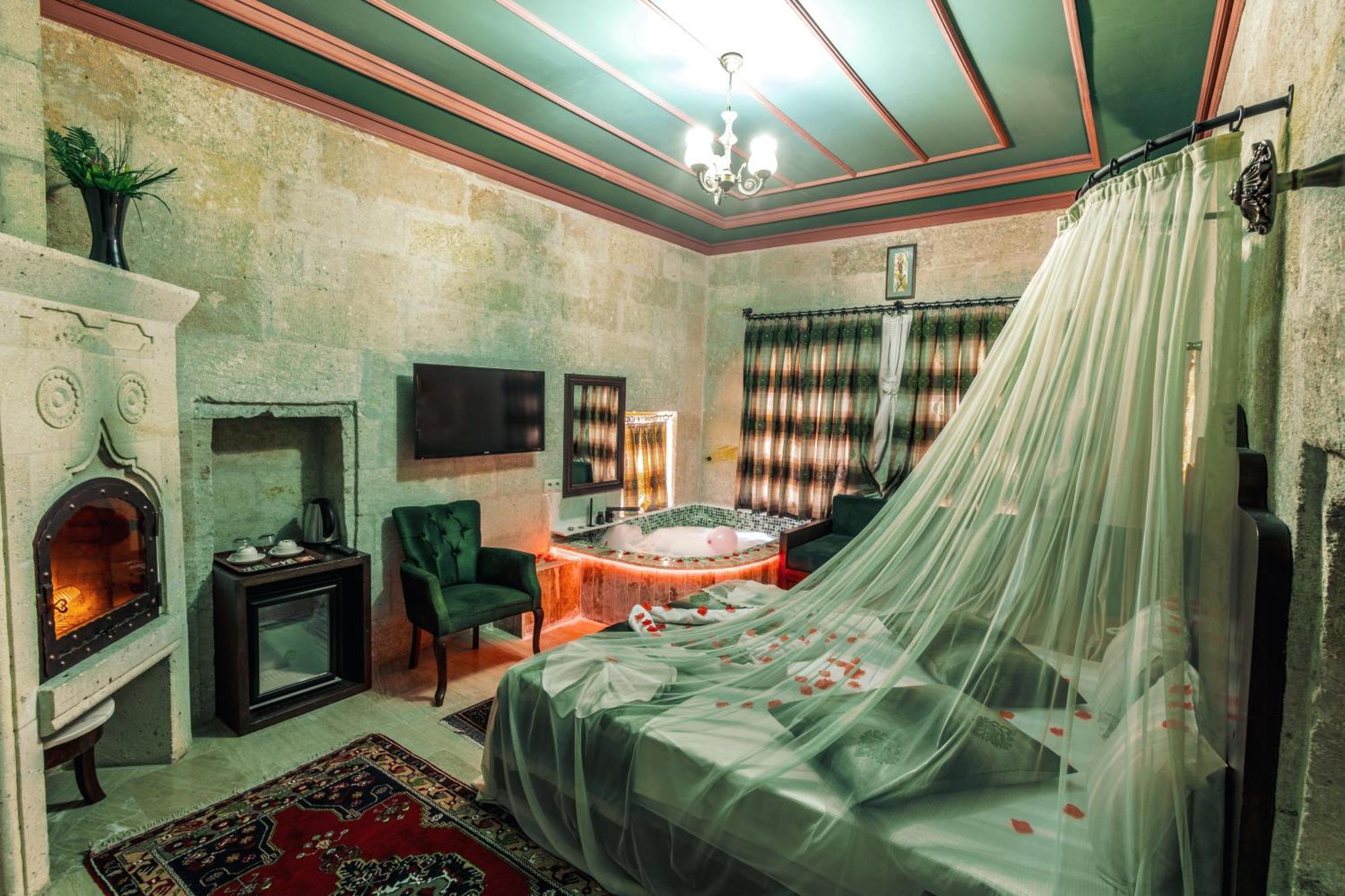 Tafana Cave & Stone Lodge 어굽 외부 사진